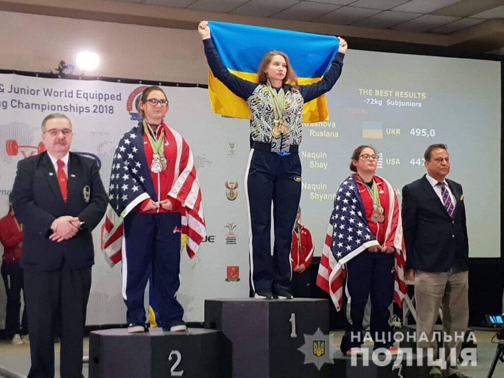 Поліцейських Донеччини тренує чемпіонка світу з пауерліфтингу