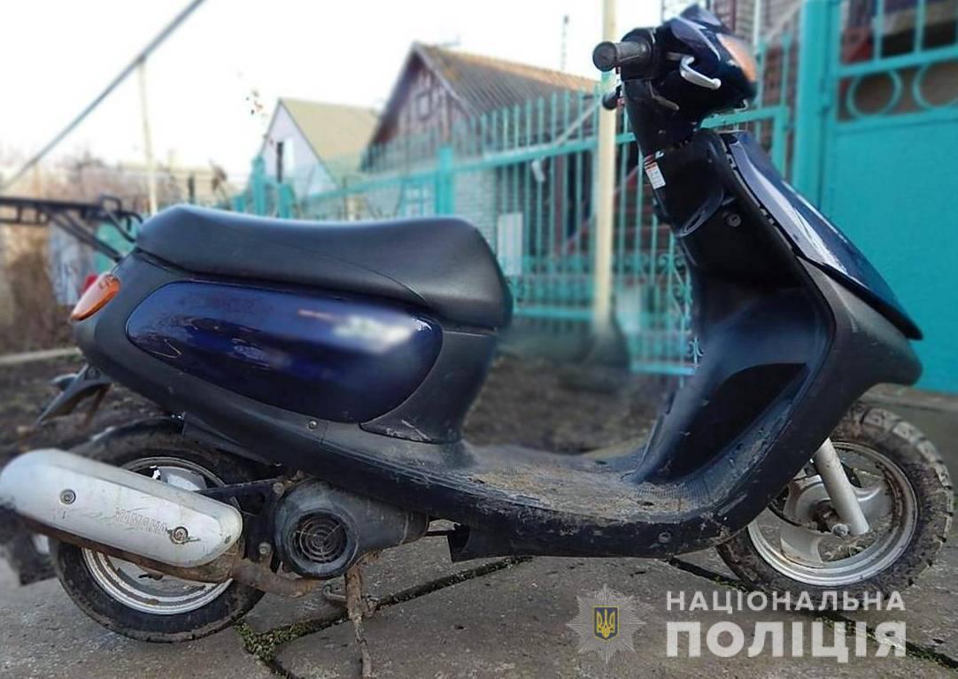 В Одеському районі поліцейські притягують до відповідальності двох підлітків за майнові злочини