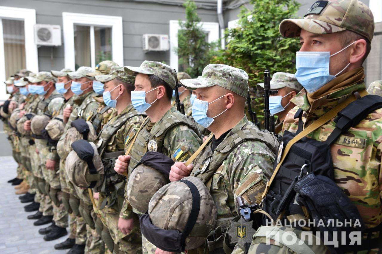 Зведений загін одеської поліції вирушив забезпечувати правопорядок на сході країни