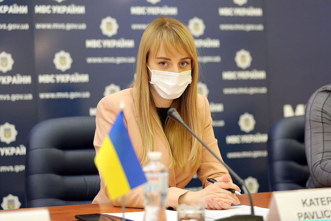 Електронні засоби контролю за кривдниками: Україна та Іспанія розширюють співпрацю щодо протидії домашньому насильству