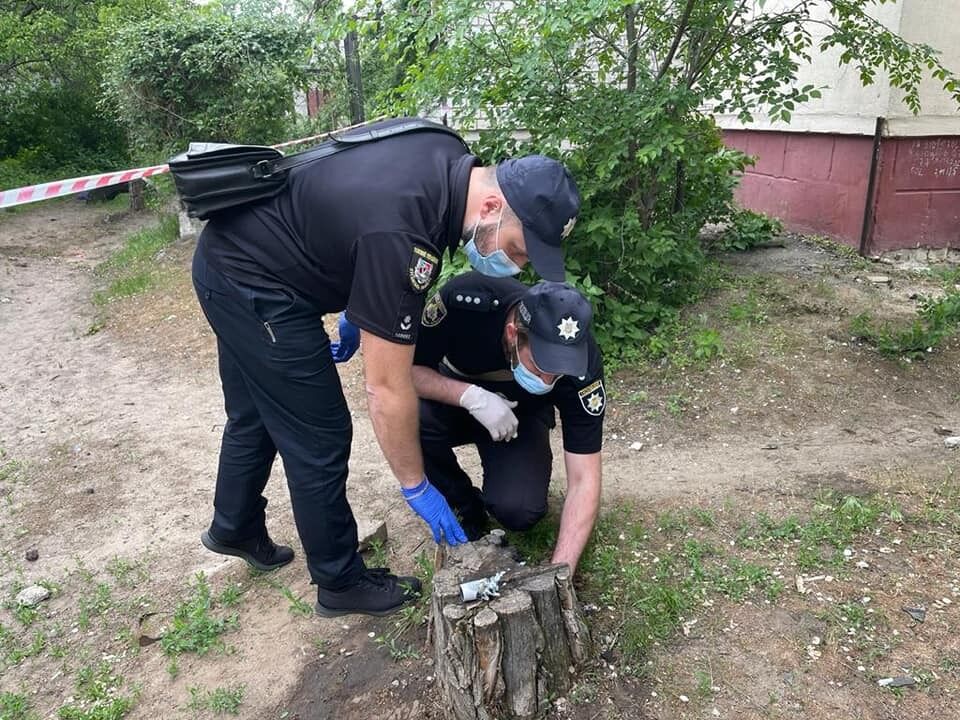 На Луганщині від вибуху боєприпасу на дитмайданчику постраждала дев'ятирічна дівчинка