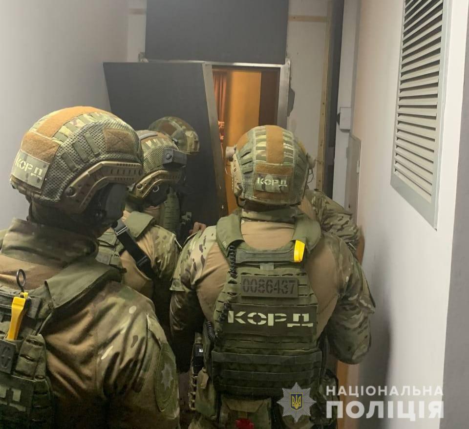 Поліція затримала двох найвпливовіших в Україні «ворів в законі» – поширення їхнього злочинного впливу зупинено