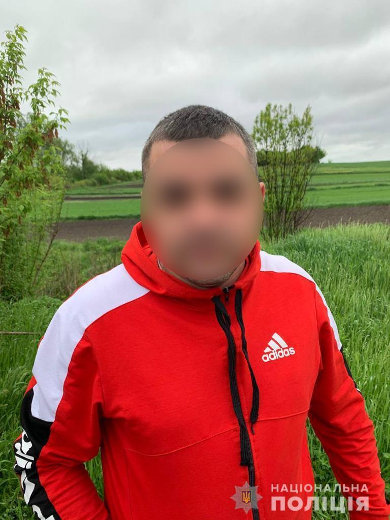 На Київщині поліцейські затримали озброєнну злочинну групу автокрадіїв