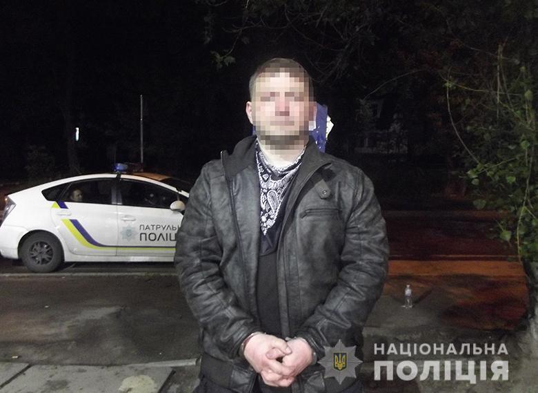 «Поліцейські Києва затримали чоловіка, який влаштував стрілянину та поранив військовослужбовця», - Андрій Крищенко