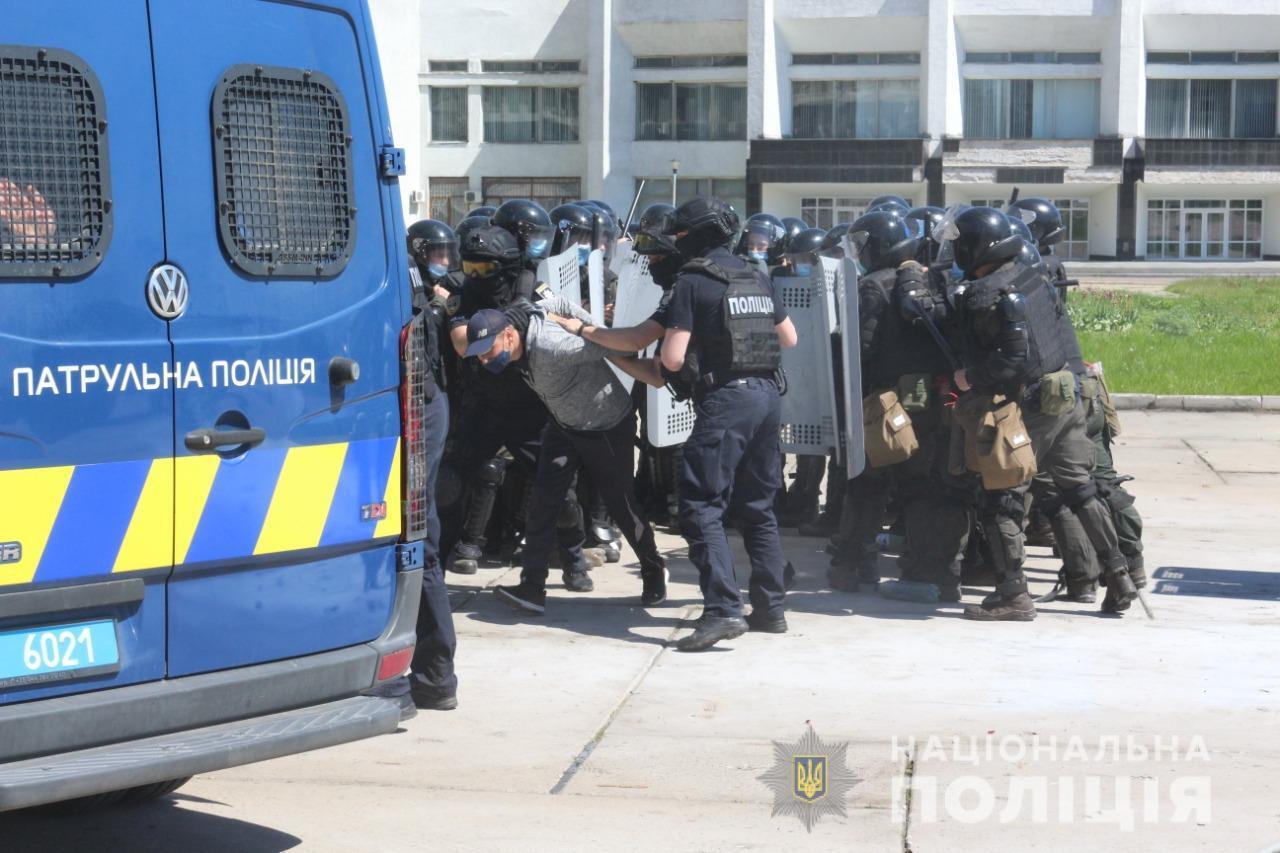 В Сумах продовжуються навчання бійців територіальної оборони та поліції