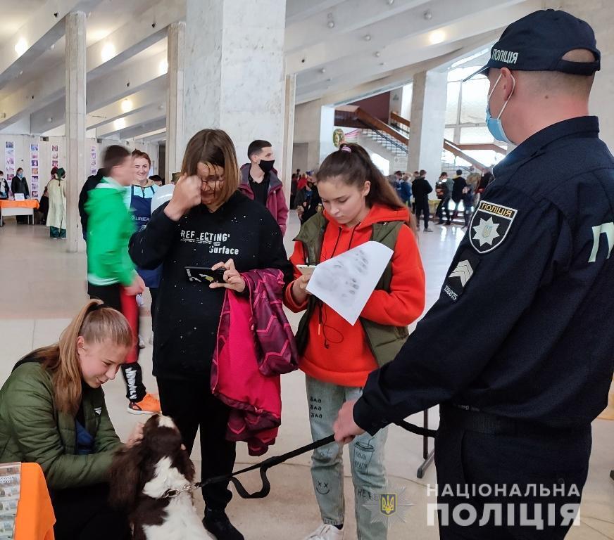 Правоохоронці Одещини презентували майбутнім абітурієнтам свою діяльність на «Калейдоскопі професій»