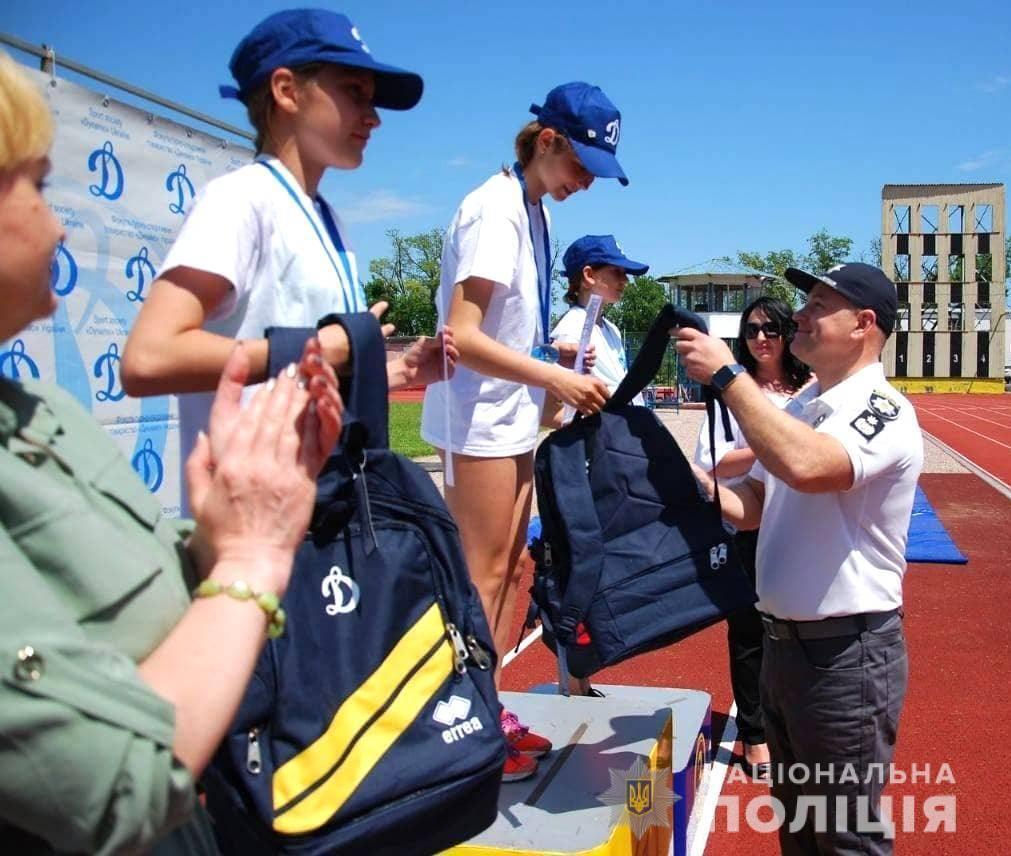 Керівник одеської поліції привітав юних динамівців - чемпіонів з легкоатлетичного чотириборства
