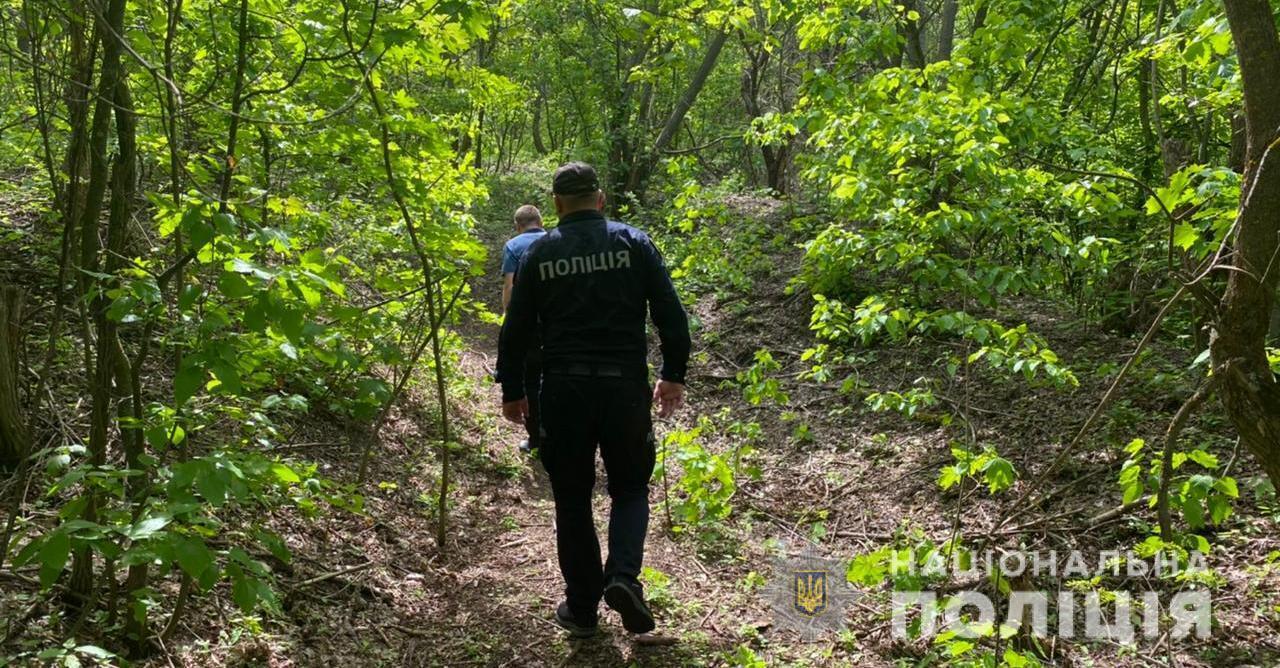 Поліцейські встановлюють обставини смерті 14-річного жителя Ананьївської ОТГ