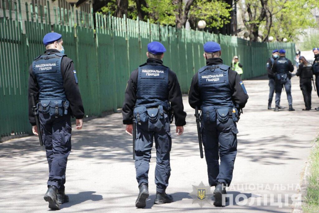 Поліцейські Маріуполя забезпечили охорону публічного порядку під час проведення футбольного матчу