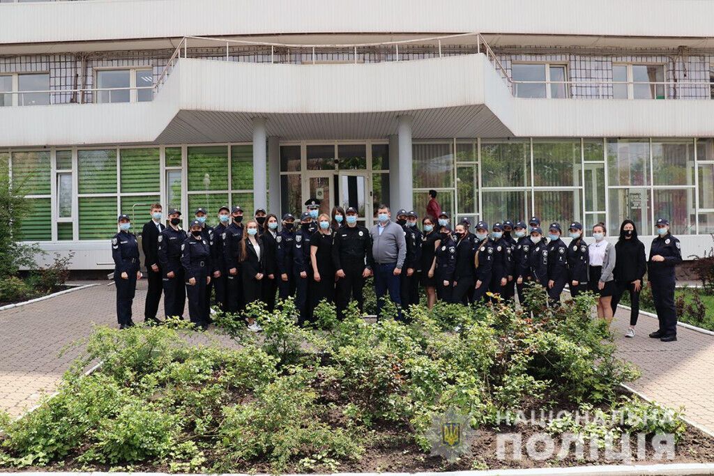 Поліція Донеччини взяла участь у круглому столі, присвяченому 60-річчу заснування ДонДУВС МВС України