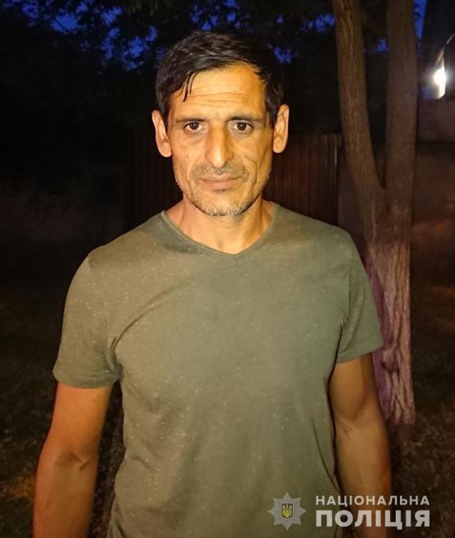 Увага! Ізмаїльські поліцейські розшукують чоловіка, який незаконно позбавив волі двох людей