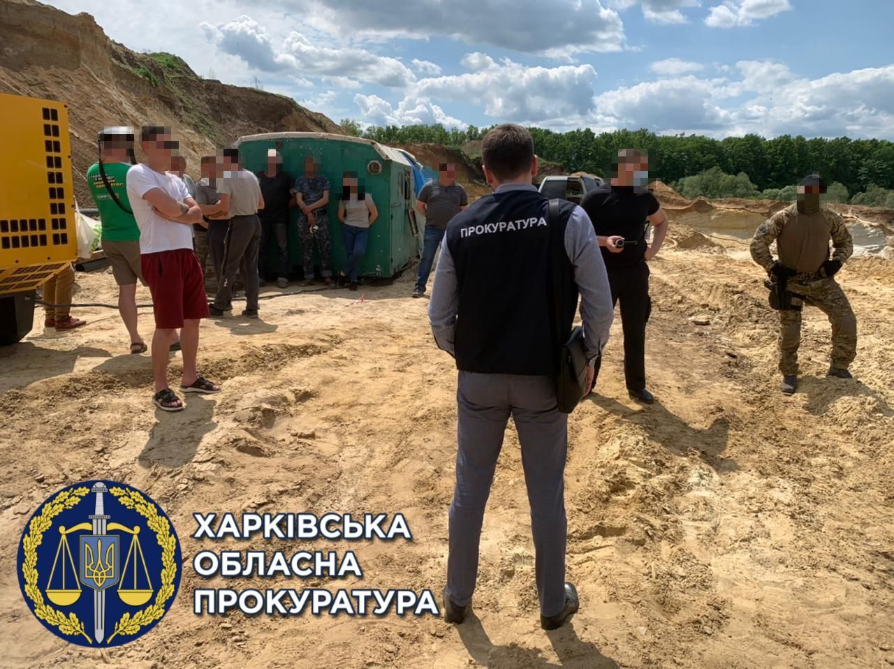 Незаконний видобуток піску — припинено діяльність кар’єра (ВІДЕО, ФОТО)