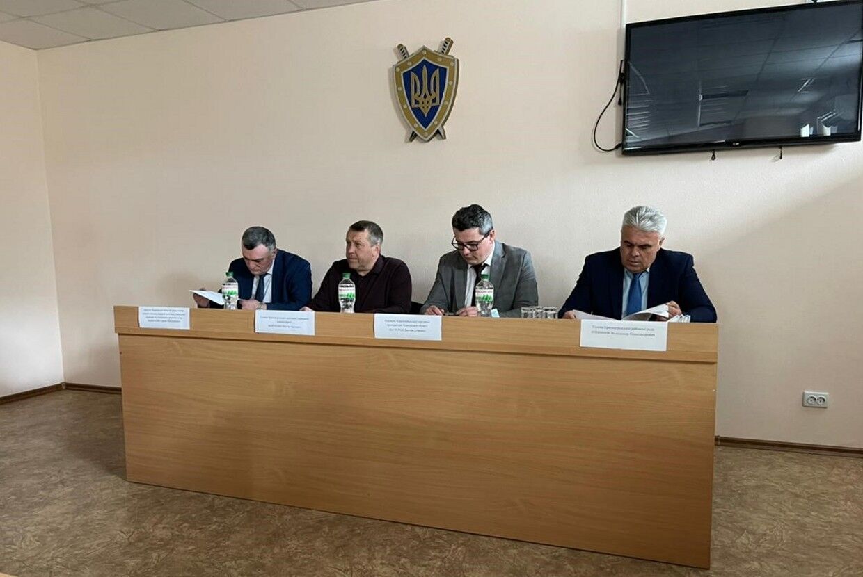 У Красноградській окружній прокуратурі Харківської області обговорили стан додержання вимог законодавства в екологічній сфері (ФОТО)