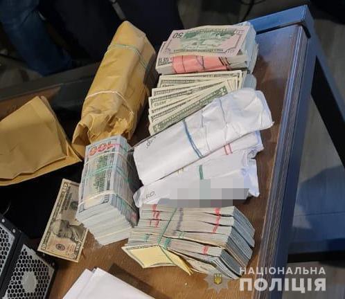 Понад 3,2 млн доларів США злочинного «общака» вилучили у затриманих «ворів в законі»
