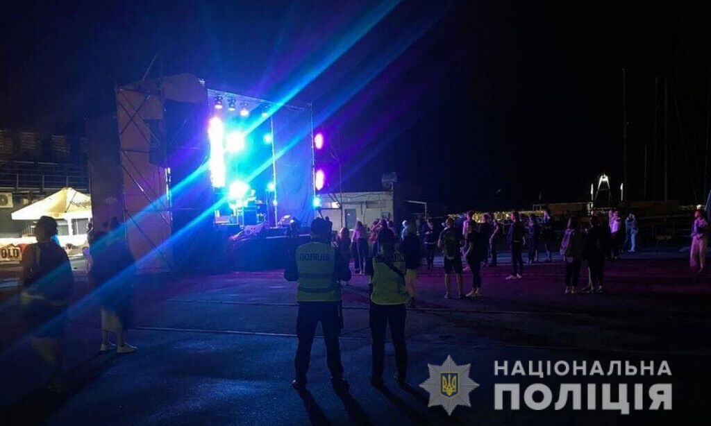 Поліцейські Маріуполя забезпечили охорону публічного порядку під час проведення «ГогольФесту»