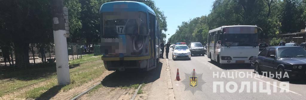Одеські поліцейські встановлюють обставини ДТП на Фонтанській дорозі