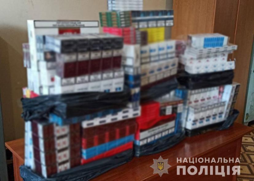 Одеські поліцейські притягують до відповідальності п’ятьох реалізаторів безакцизних тютюнових виробів