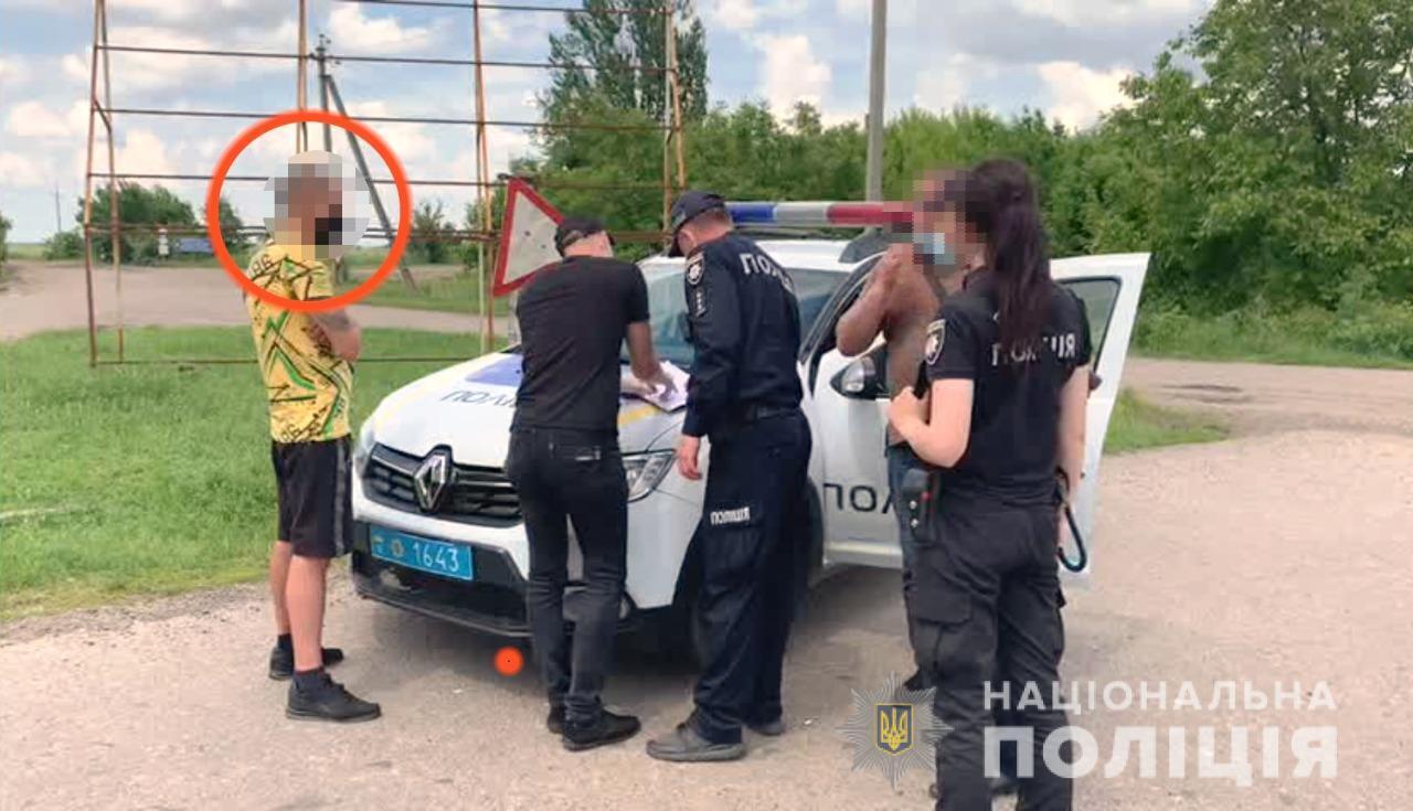 У Подільському районі за незаконне поводження зі зброєю та спробу надати неправомірну вигоду поліцейському притягується до відповідальності житель Любашівської ОГТ