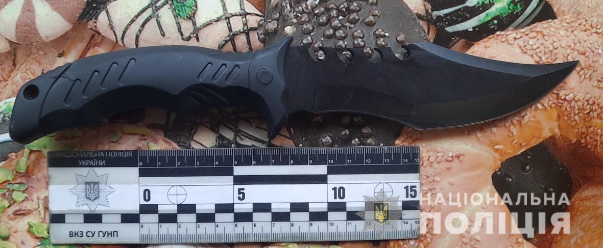 58-річного жителя Подільська викрили в незаконному зберіганні зброї та канабісу