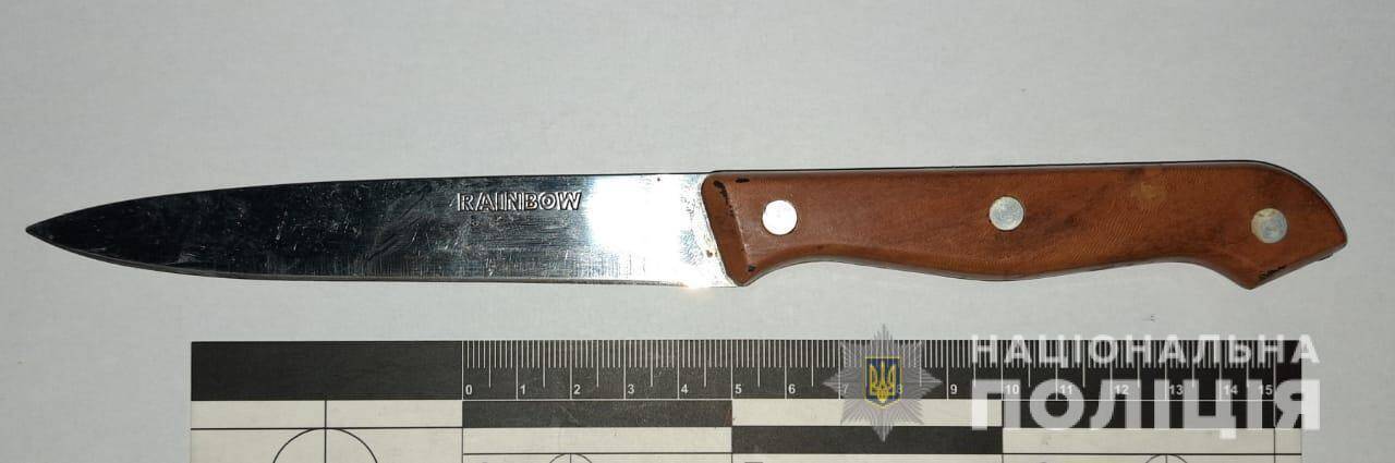 В Одесі поліцейські затримали чоловіка з Хмельниччини за підозрою у спричиненні ножового поранення незнайомцю