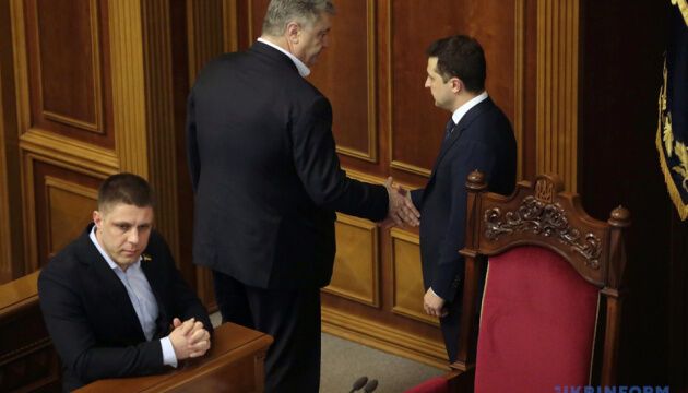 Журналістами року в Укрінформі стали Юлія Байрачна і Геннадій Мінченко