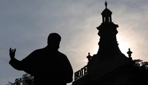 Журналістами року в Укрінформі стали Юлія Байрачна і Геннадій Мінченко