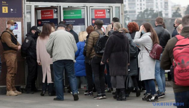 Журналістами року в Укрінформі стали Юлія Байрачна і Геннадій Мінченко