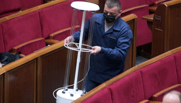 Журналістами року в Укрінформі стали Юлія Байрачна і Геннадій Мінченко