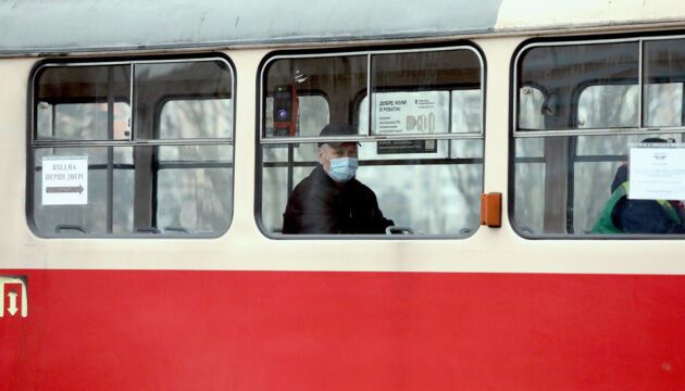 Журналістами року в Укрінформі стали Юлія Байрачна і Геннадій Мінченко