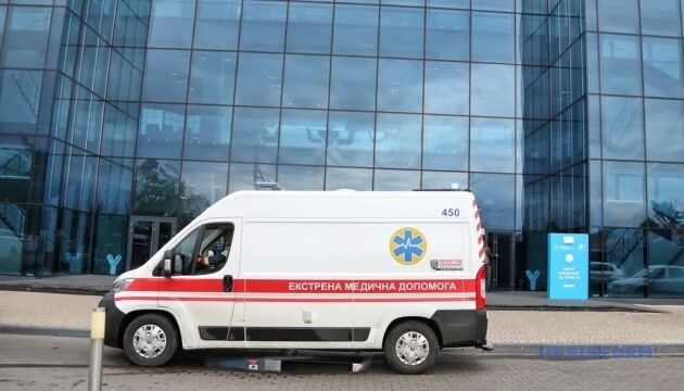 На вихідні в Україні запрацювали 10 центрів вакцинації