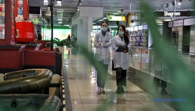 На вихідні в Україні запрацювали 10 центрів вакцинації