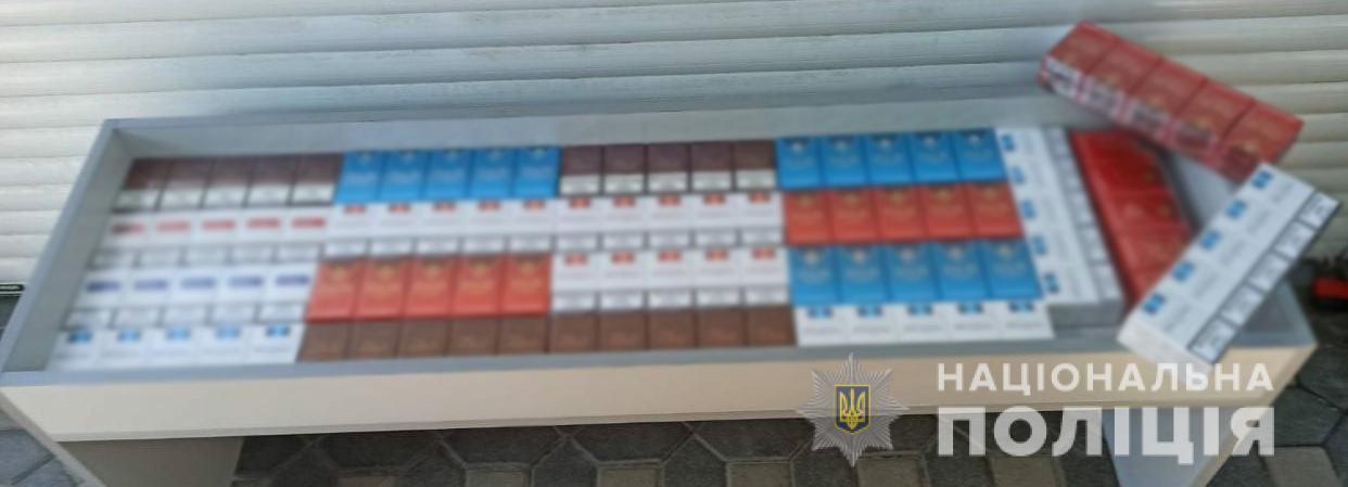 Одеські поліцейські притягують до відповідальності п’ятьох реалізаторів безакцизних тютюнових виробів