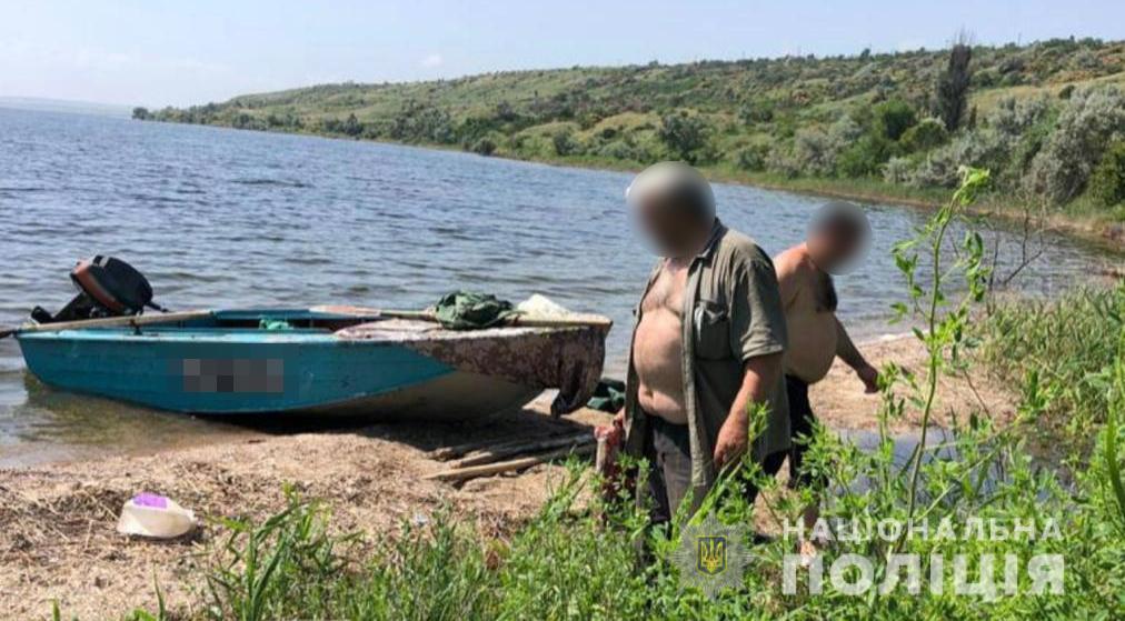Водна поліція Одещини викрила у Національному регіональному парку «Тилігульський» двох браконьєрів