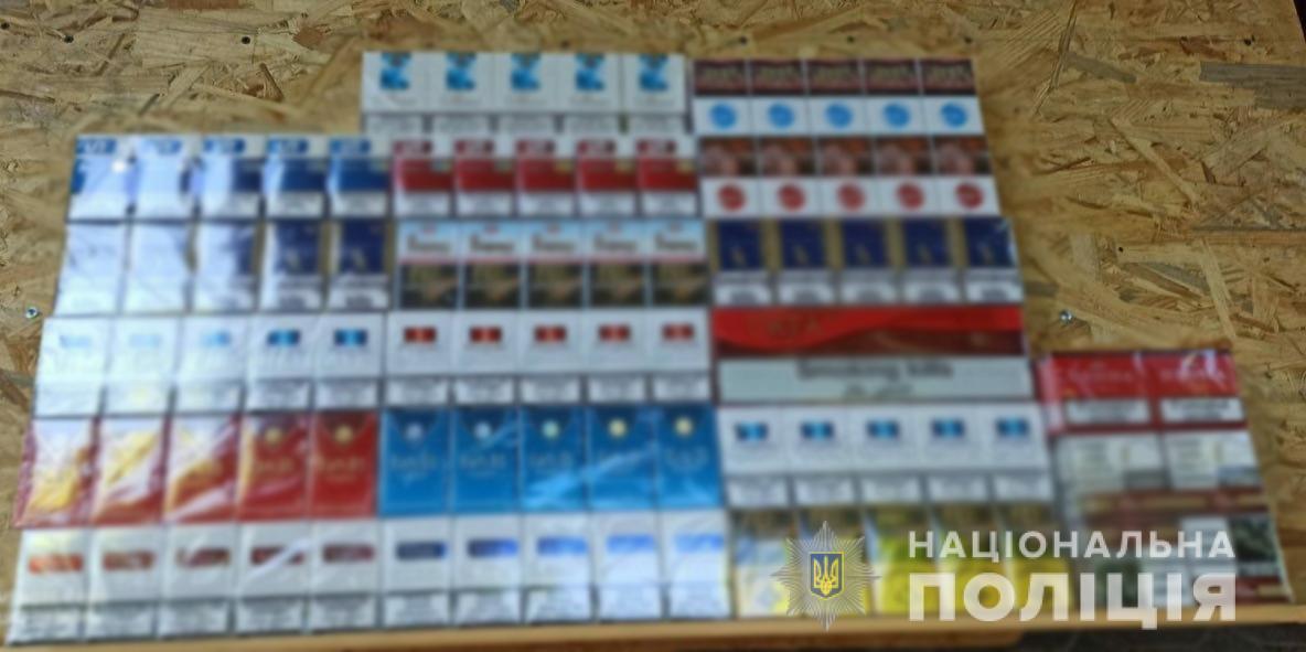Одеські поліцейські притягують до відповідальності п’ятьох реалізаторів безакцизних тютюнових виробів