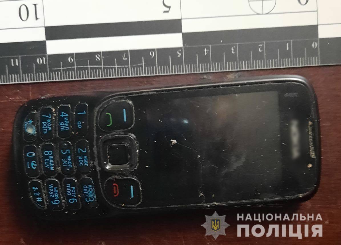 В Одесі поліцейські затримали неповнолітню жительку Суворовського району за підозрою в розбійному нападі на літню жінку