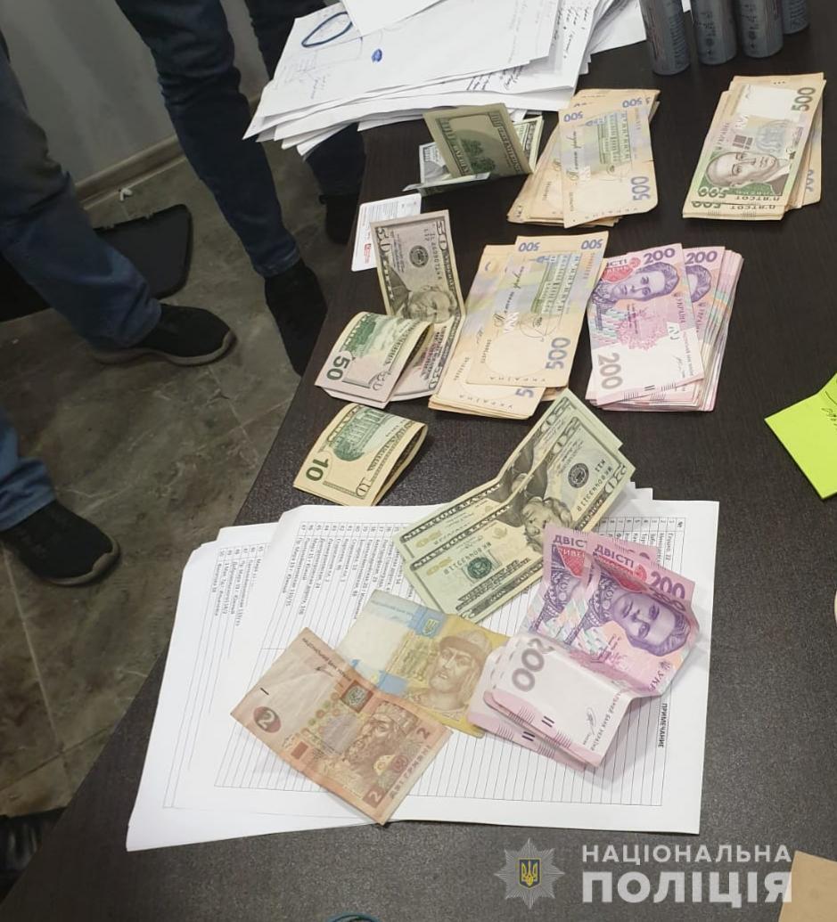 На Одещині правоохоронці затримали керівника громадської організації за вимагання грошей у підприємиців