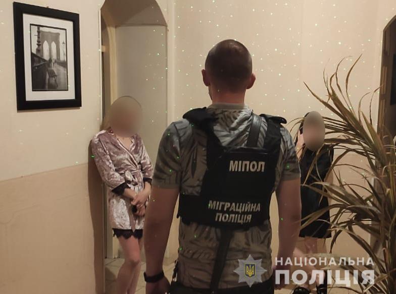 На Одещині триває оперативно-профілактичне відпрацювання міграційної поліції