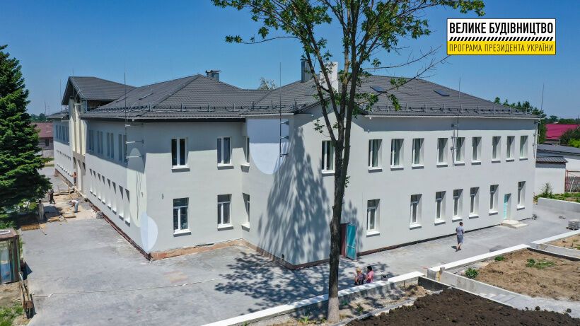 У Маріуполі оновлюють найстаріший дитсадок - відео