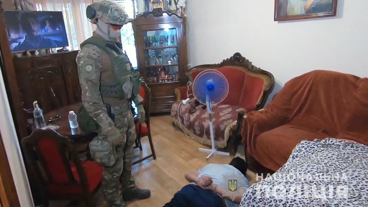 Одеські правоохоронці викрили етнічну групу торговців наркотиками та сильнодіючими речовинами