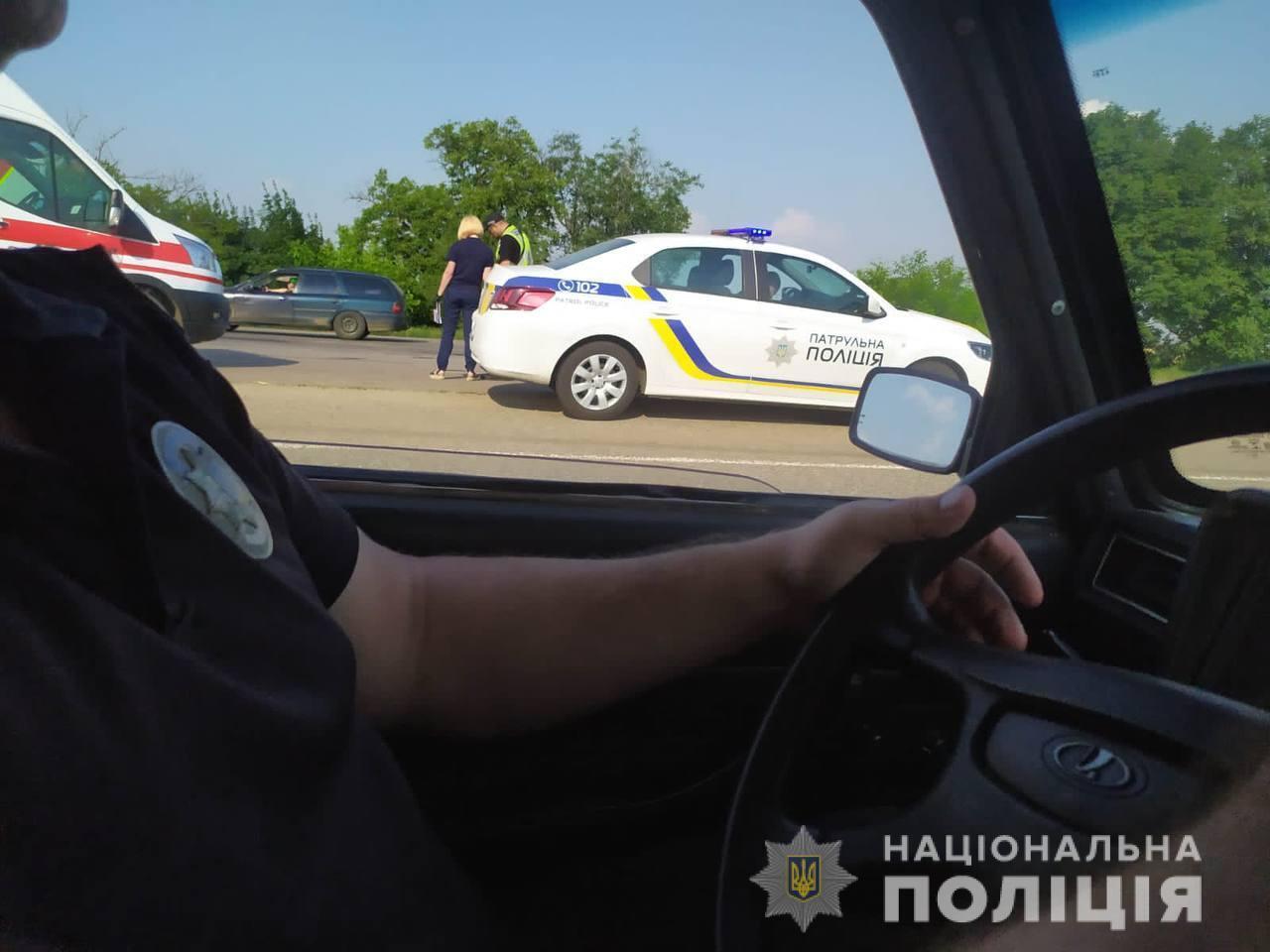 Поліцейські розслідують смертельну ДТП в Роздільнянському районі