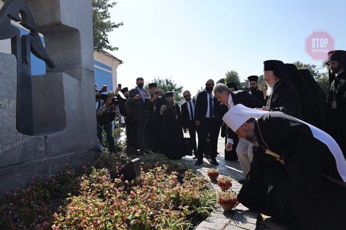  Варфоломій вшанував пам'ять жертв Голодомору Фото: УП