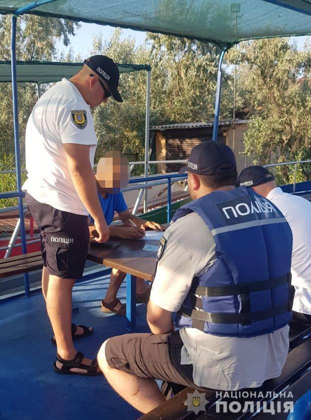 Водна поліція Одещини притягнула до відповідальності двох нетверезих судноводіїв