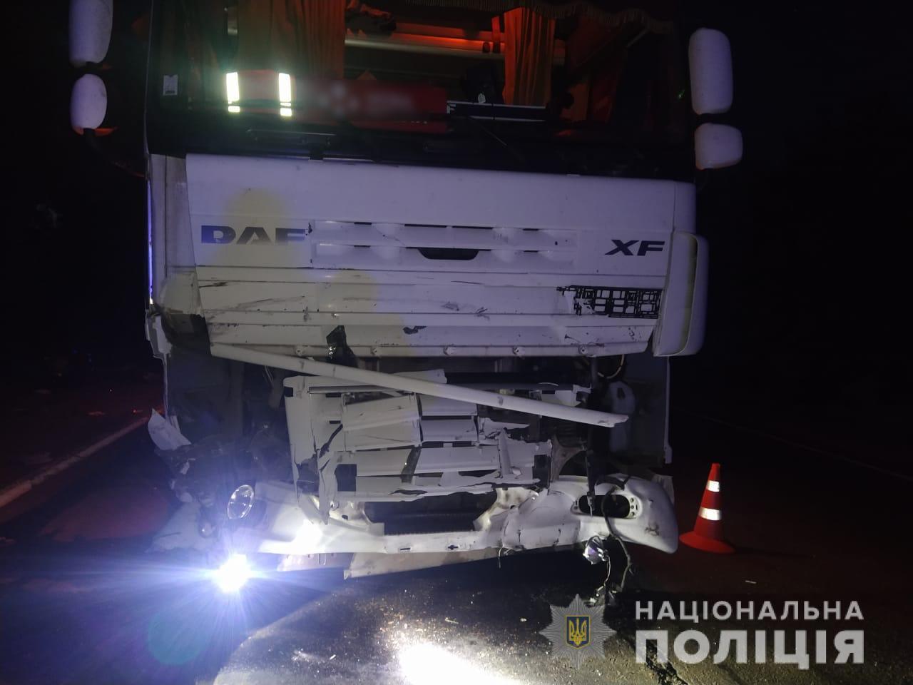 Поліцейські розслідують обставини смертельної ДТП на автодорозі Одеса - Новоазовськ