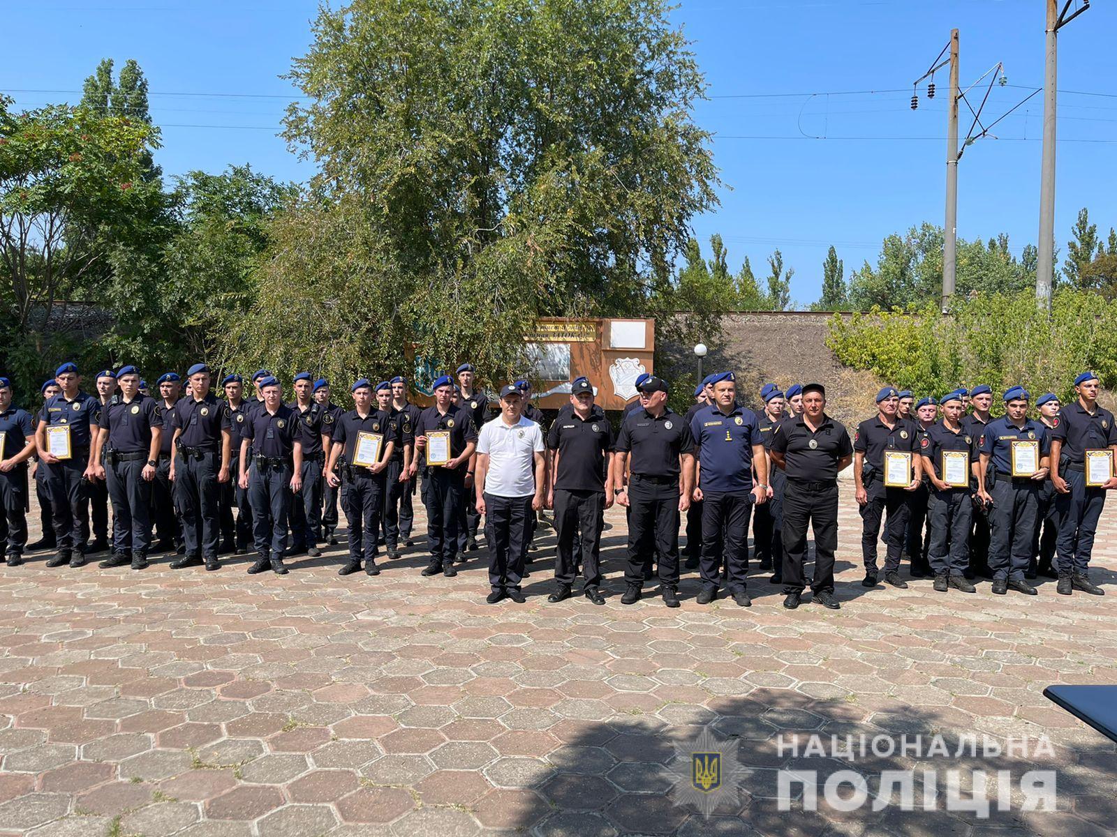 Нацгвардійців, які охороняли порядок у курортних зонах Білгород-Дністровського району, відзначили нагородами