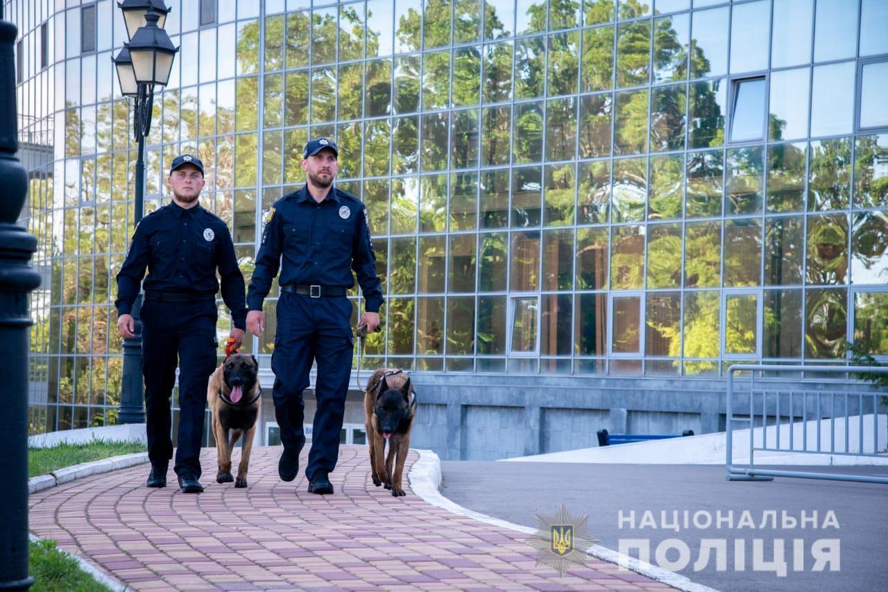 Більше 2300 правоохоронців забезпечують правопорядок на Одещині у День Незалежності України