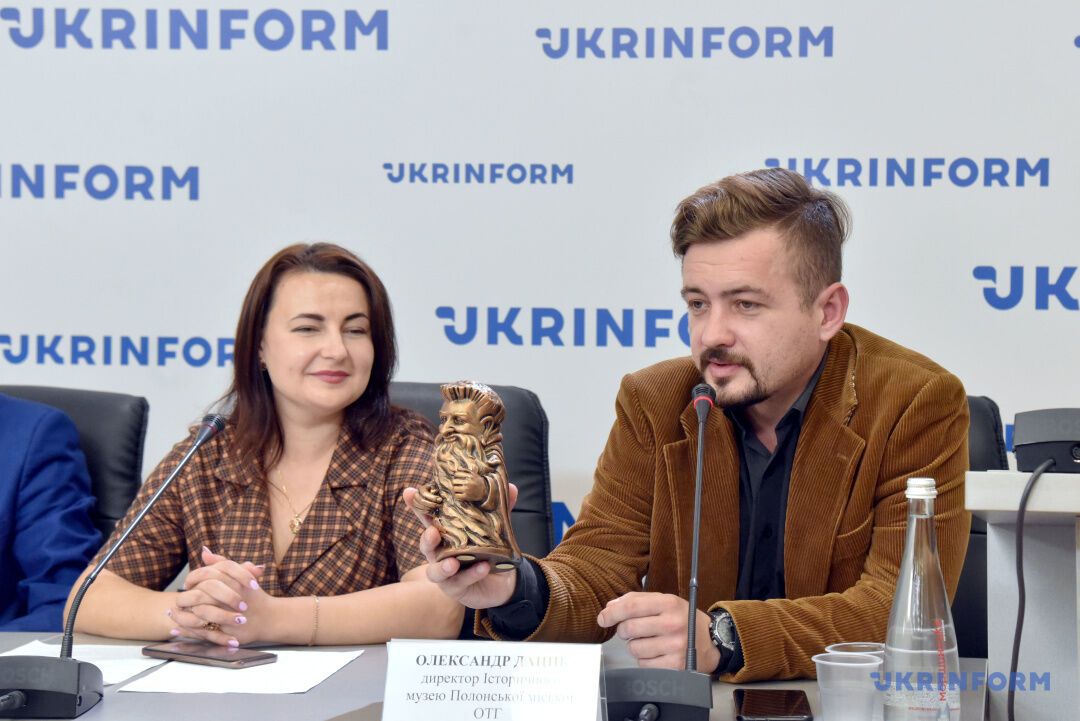 У Києві презентували перші результати проєкту з маркування туристичних «магнітів» у малих містах