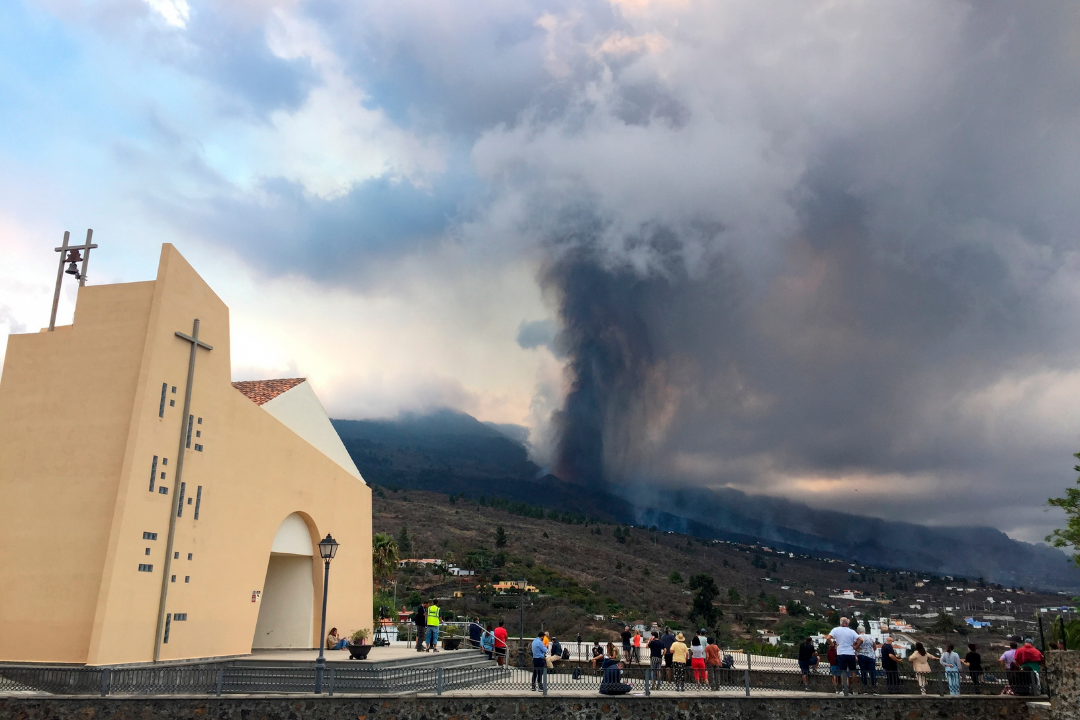 Виверження вулкану на Канарах: зруйновані щонайменше 100 будинків
