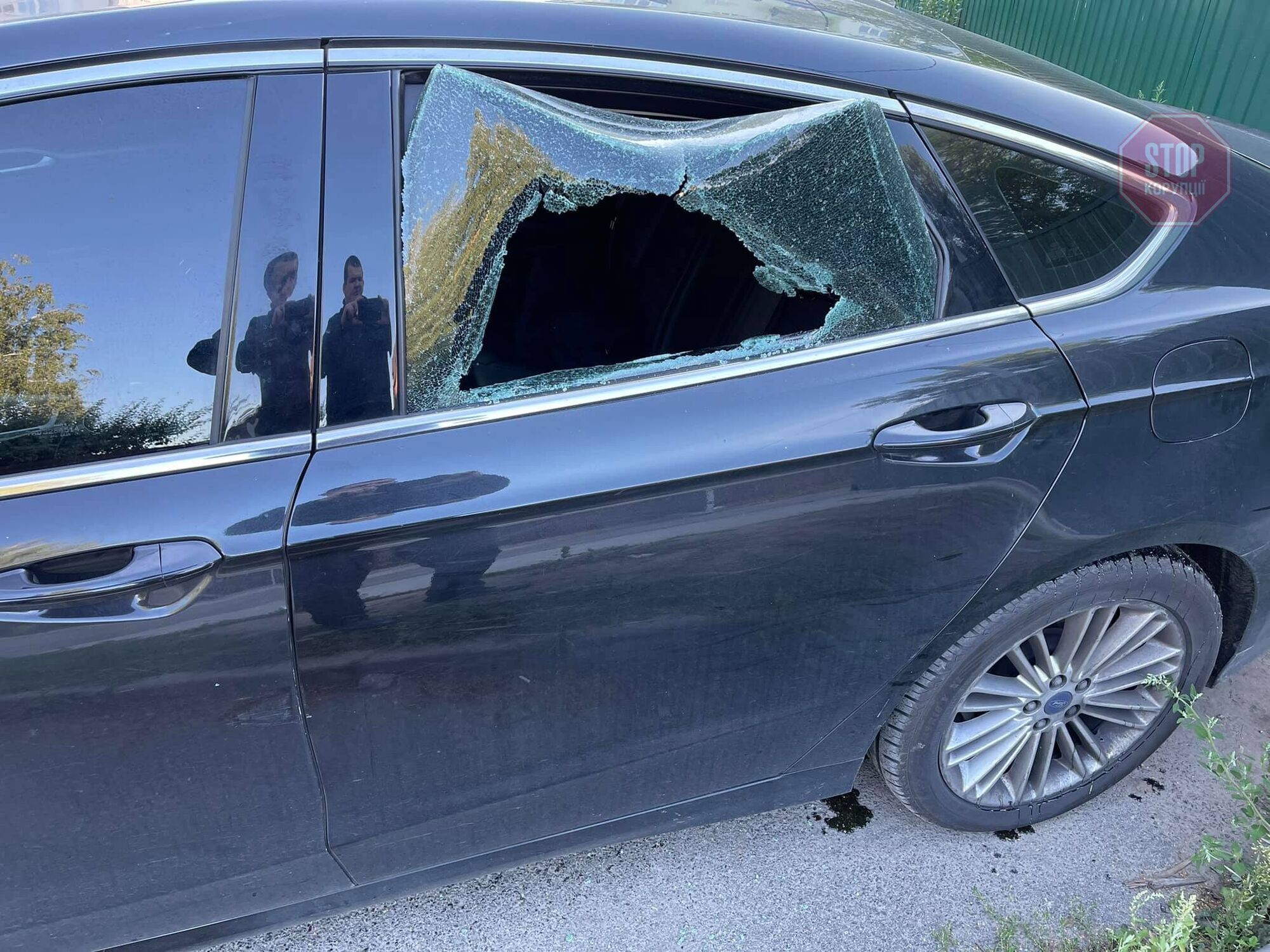  Лисянському розбили авто Фото: фейсбук