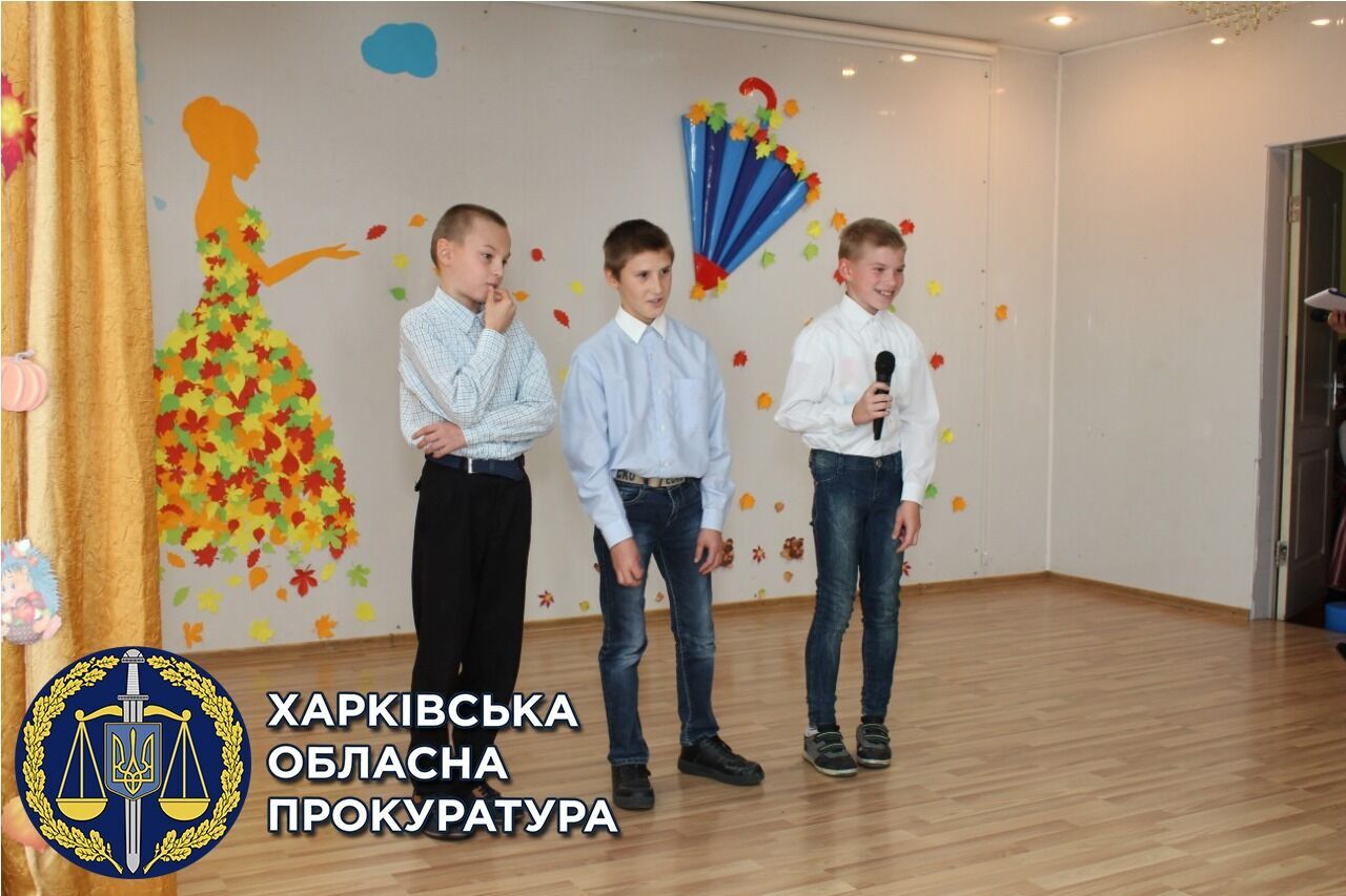 Керівник обласної прокуратури привітав вихованців Богодухівської спеціальної школи (ФОТО)