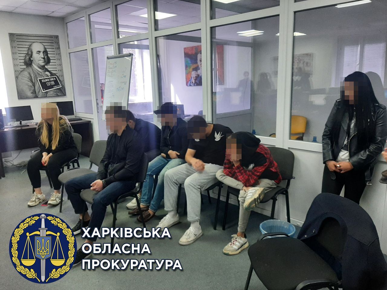 Представлялись співробітниками банку та виманювали гроші – проведено обшуки у шахрайських «call-центрах» (ФОТО)